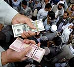 اتحادیۀ صرافان از کاهش شدید ارزش پول افغانی ابراز نگرانی کرد